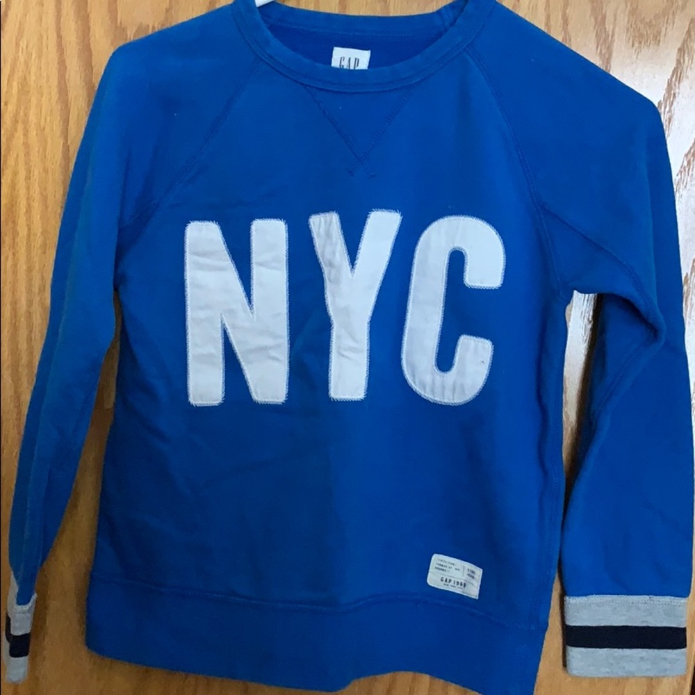 GAP sweater